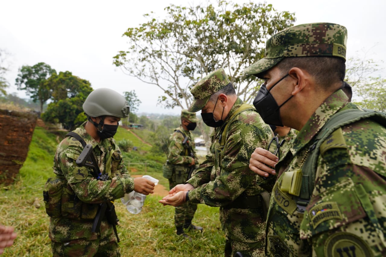 Deforestación en Colombia: gobierno insiste en operaciones militares sin llegar a los principales responsables